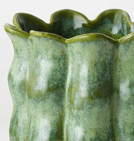 Olivia Pot - Basil - Medium