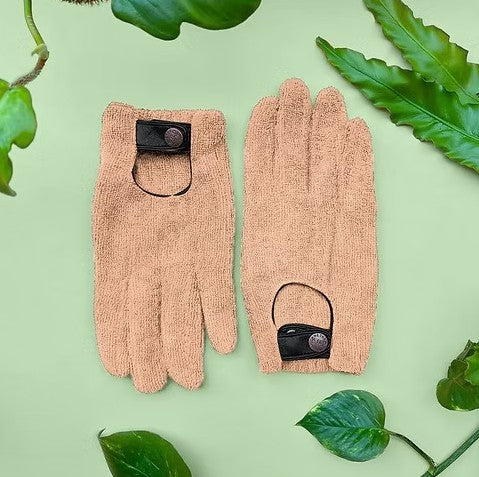 Leaf Cleaning Gloves - Green or Pink