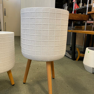 Mandrian Tripod Planters - White