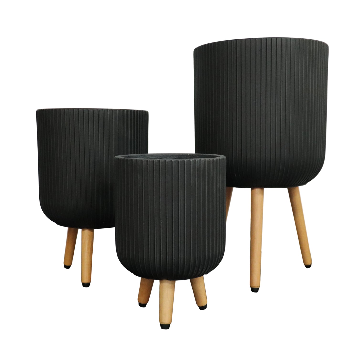 Tripod Planters
Pots with legs