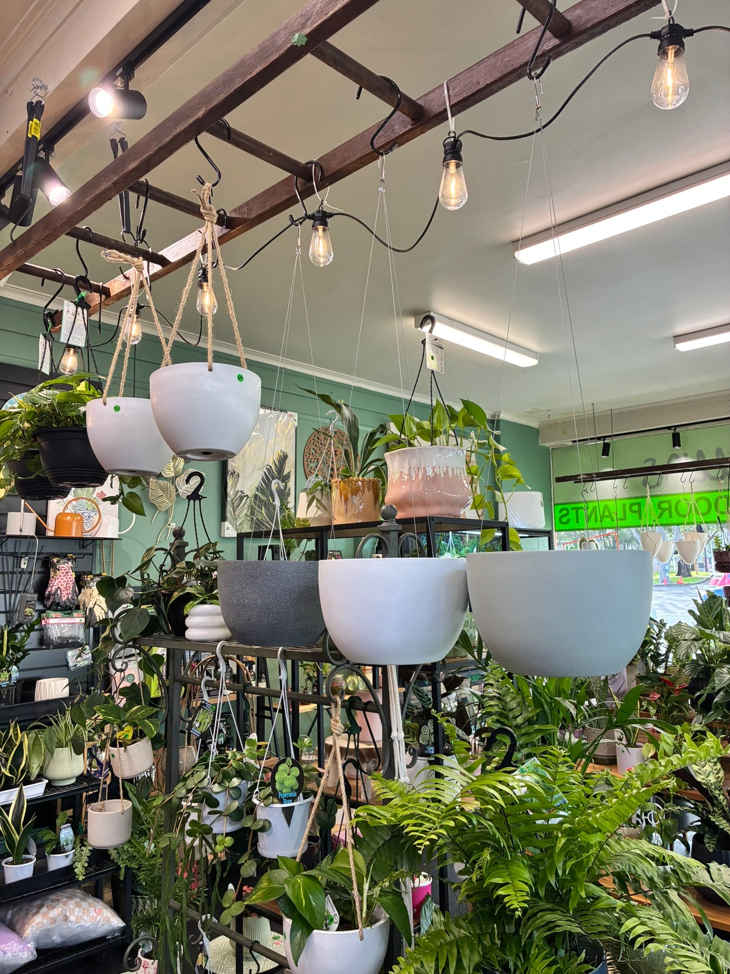Alder Lightweight Hanging Pots