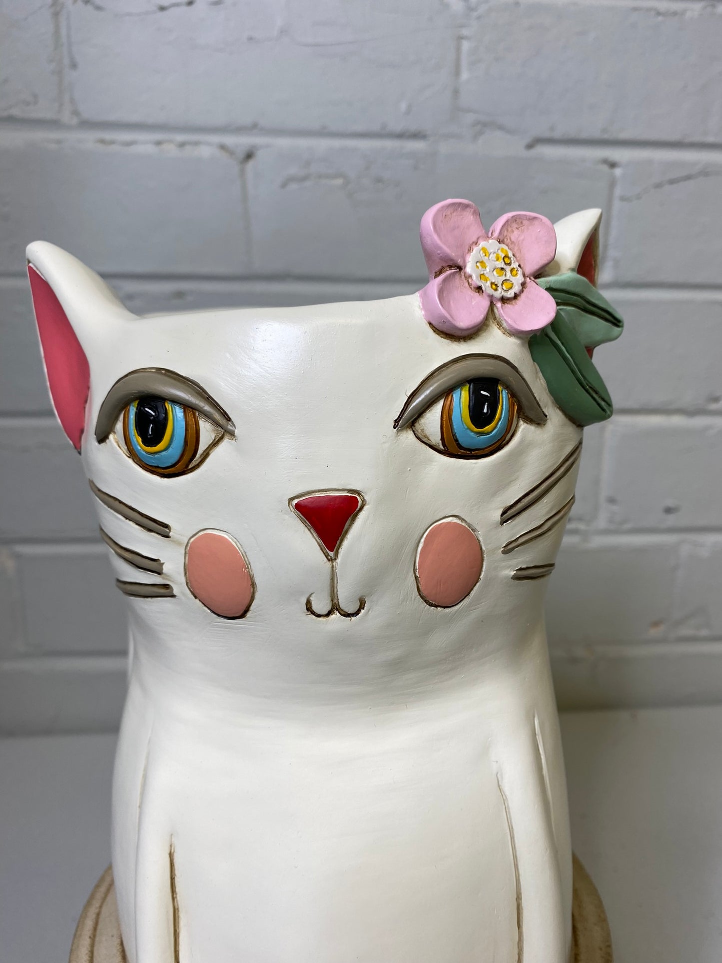 PRETTY KITTY Planter - Large